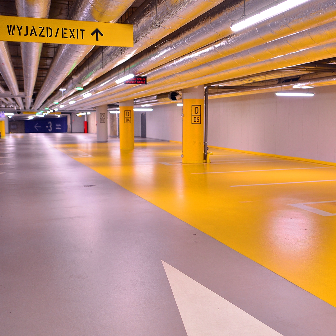 Oznakowanie parkingów w fabrykach